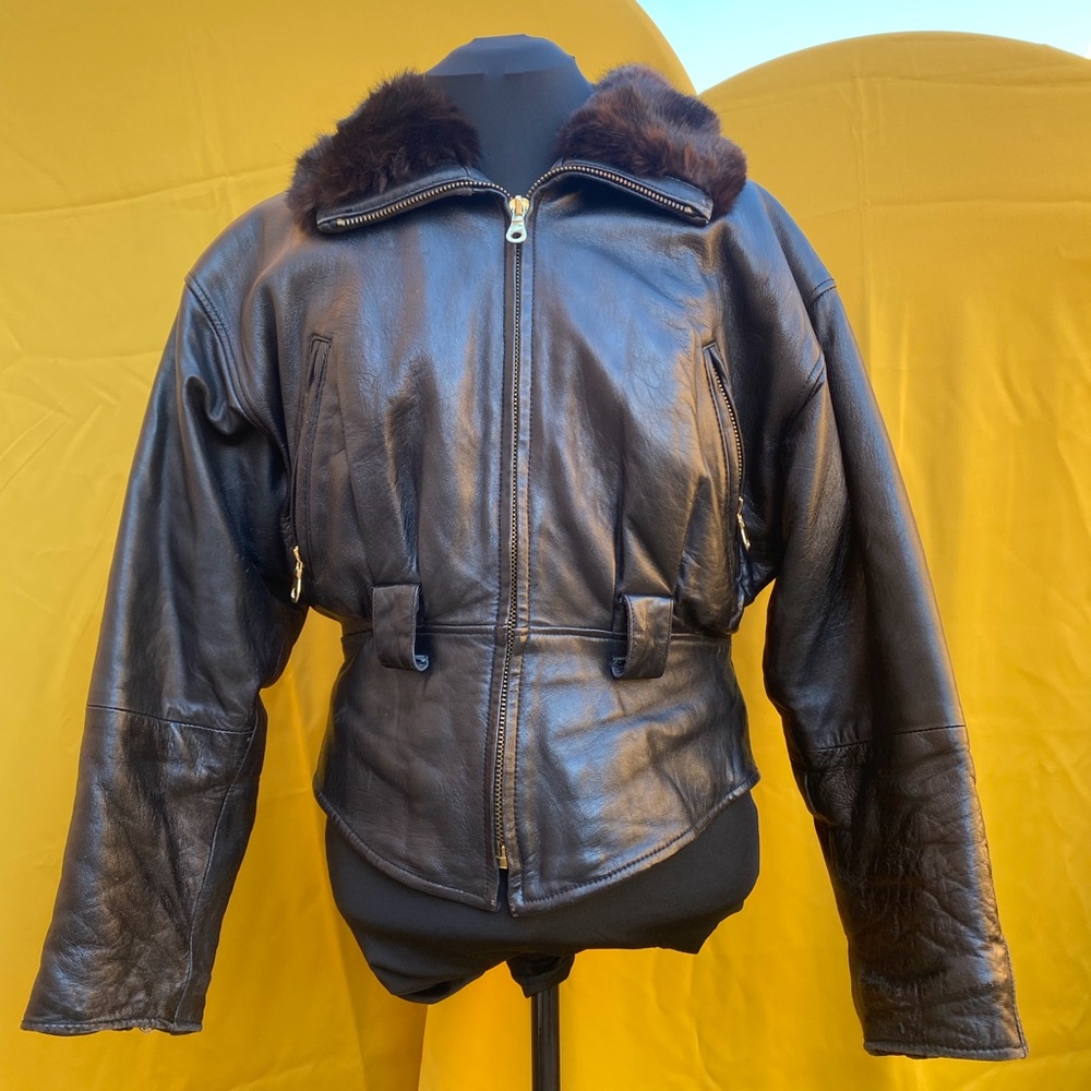 Vintage Black Leather Bomber Jacket with Fur Collar